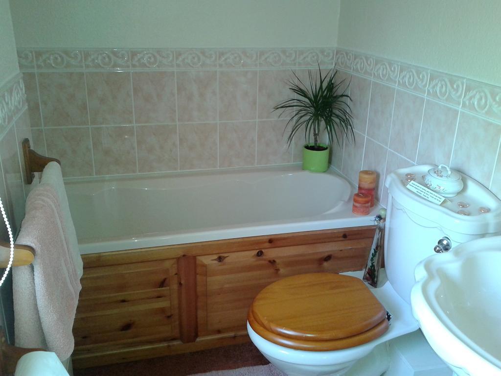 Bed and Breakfast Westleigh House Farm Бидефорд Номер фото
